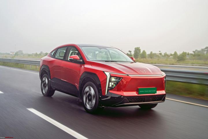 2024 Mahindra XEV 9e Review : 9 Pros & 7 Cons 
