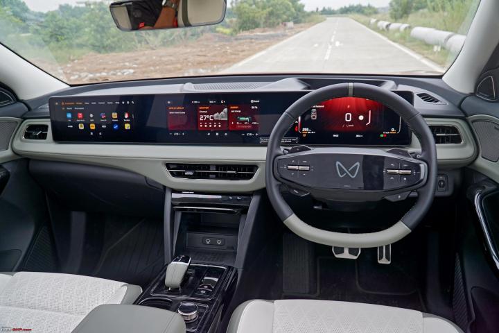 2024 Mahindra XEV 9e Review : 9 Pros & 7 Cons 