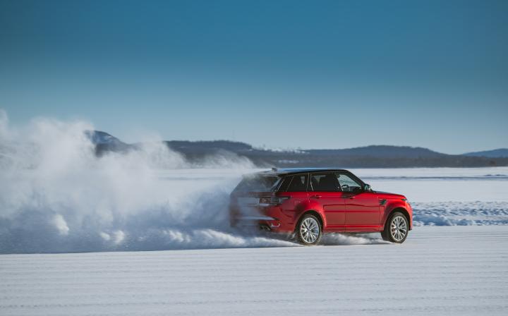Range Rover celebrates 50th anniversary with classy snow art 