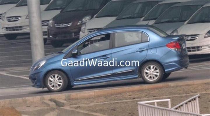 Honda Amaze spotted with RS body kit 