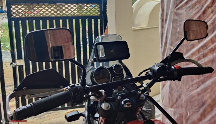 Installed blind sport mirrors on my 2022 Royal Enfield Himalayan 
