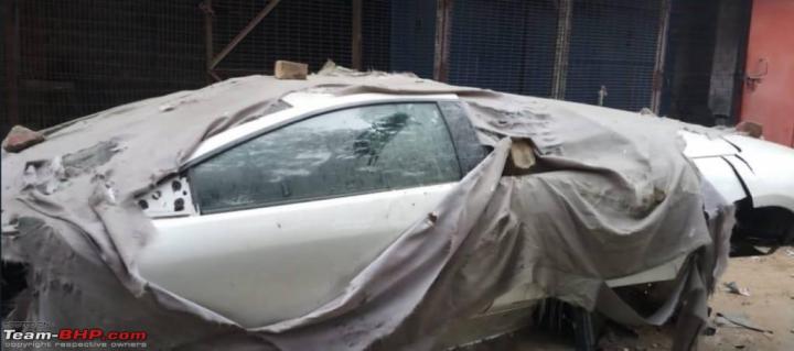 Delhi: Ex-Abhishek Bachchan's wrecked Lamborghini pics emerge 