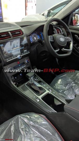 Scoop! Next-gen Hyundai Creta all-black interior details 