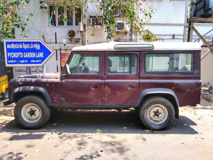 Iconic Land Rover Defender 110 abandoned in Chennai 