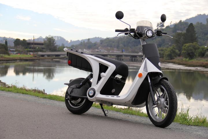 Mahindra plans to launch GenZe electric 2-wheelers in India 