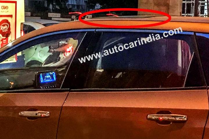 Tata Harrier with sunroof spotted 