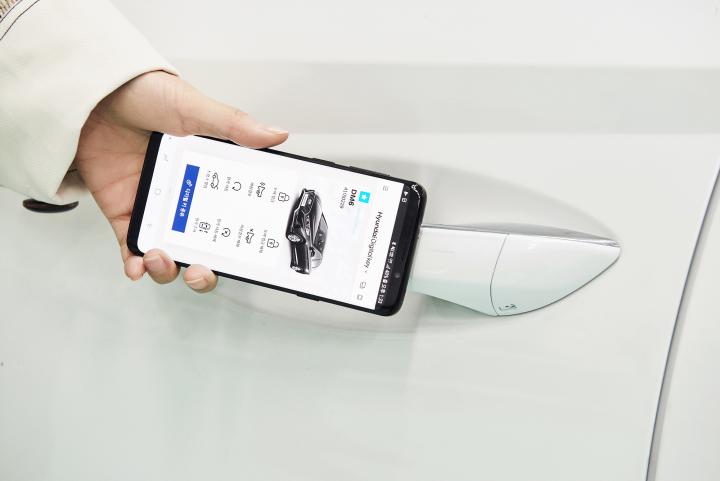 Hyundai showcases Smartphone-based Digital Key 