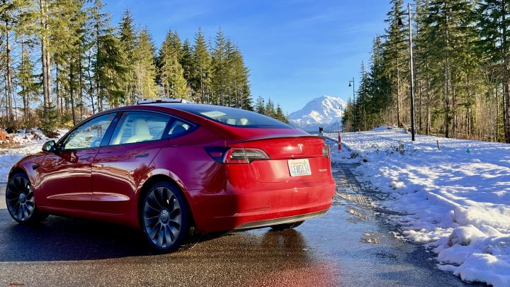 Tesla model 3 store performance features