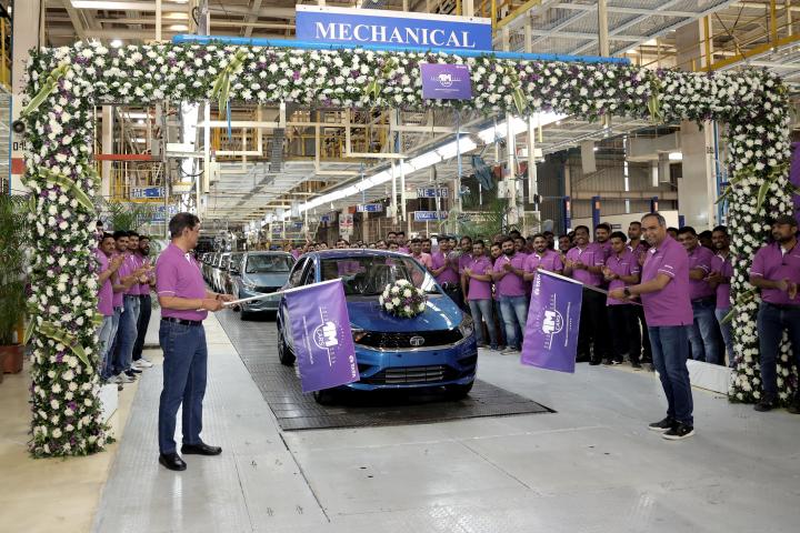 Tata Motors rolls out 1 millionth car from its Sanand plant 