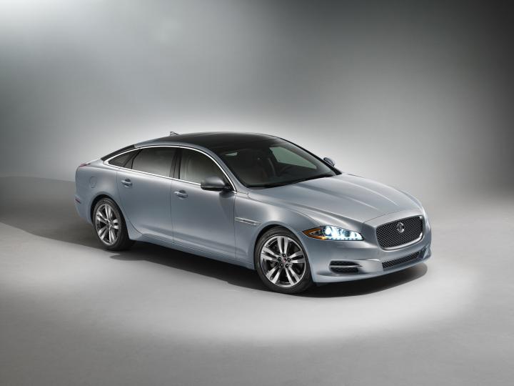 Locally manufactured petrol Jaguar XJ now at Rs.93.24 lakhs 