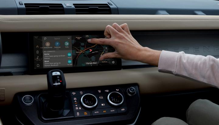 Land Rover Defender gets first dual-SIM infotainment system 
