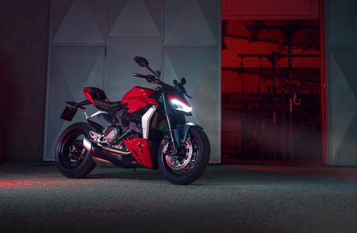 Ducati Streetfighter V2 revealed globally 