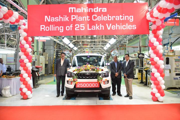 25th lakh Mahindra rolls out of Nashik plant 