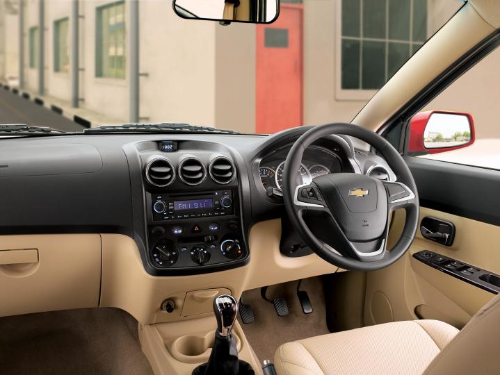 Chevrolet launches updated Enjoy at Rs. 6.24 lakh 