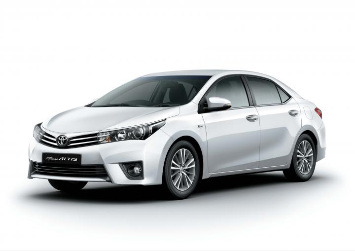 11th gen Toyota Corolla Altis launched at Rs. 11.99 lakh 