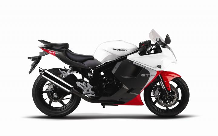 Hyosung launches refreshed GT250R  
