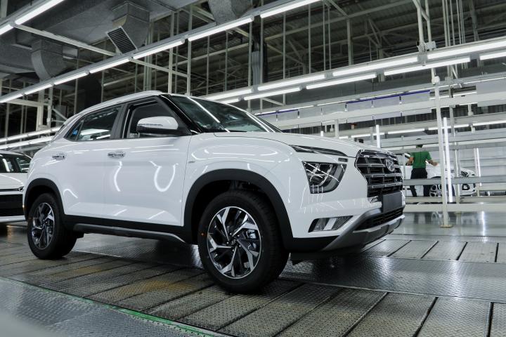 Hyundai builds 200 cars on first production day post lockdown 