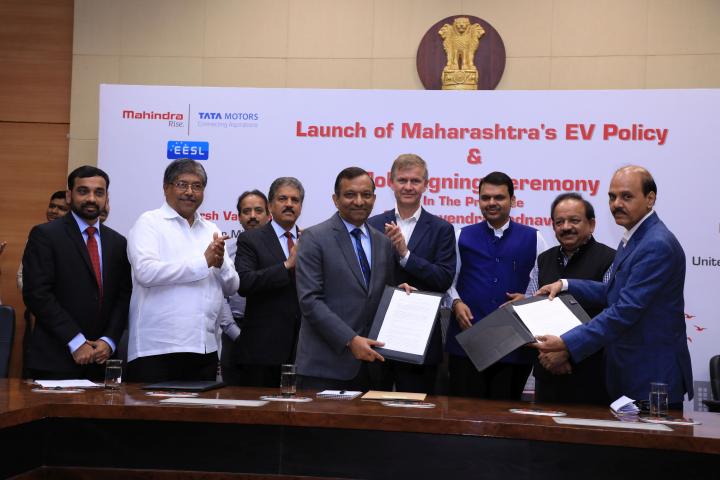 Mahindra signs MoU with Maharashtra Govt. to deploy 1,000 EVs 