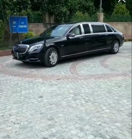 Indian president gets a W222 Mercedes S600 Pullman Guard 