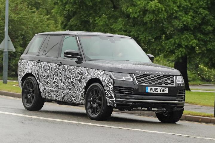 Next-gen Range Rover spotted testing; could get BMW V8 