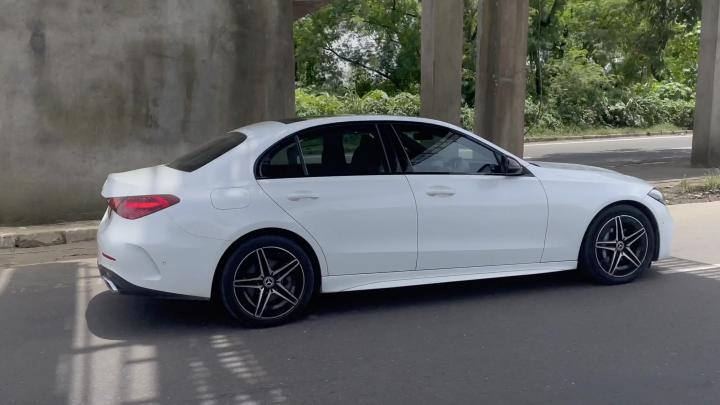 2022 Mercedes-Benz C300d AMG Line: Review with likes & dislikes 