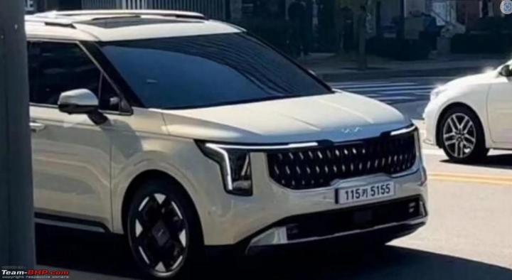 Kia Carnival facelift leaked ahead of its official debut 