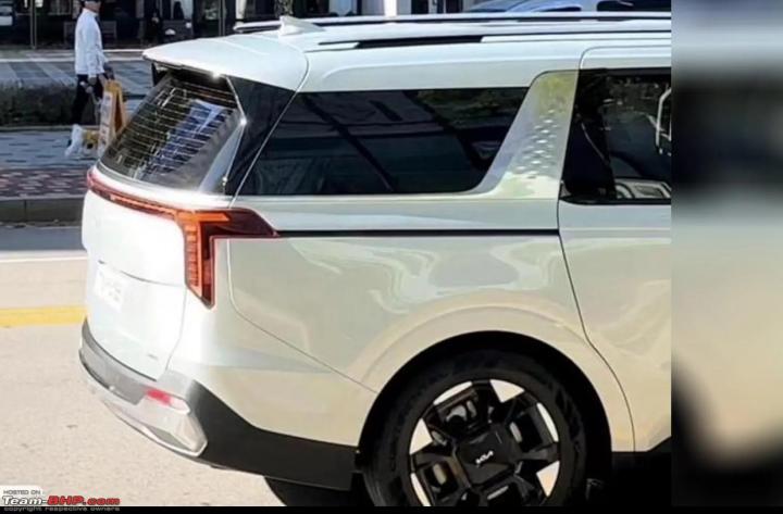 Kia Carnival facelift leaked ahead of its official debut 