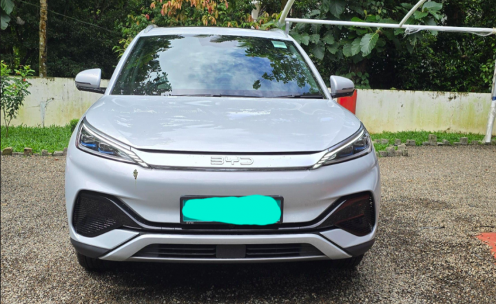 Brought home my BYD Atto 3: Delivery, accessories & first impressions 