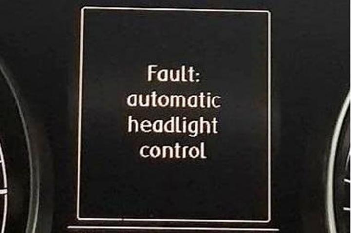 How I fixed Automatic Headlight Control error in my 2016 Skoda Octavia 