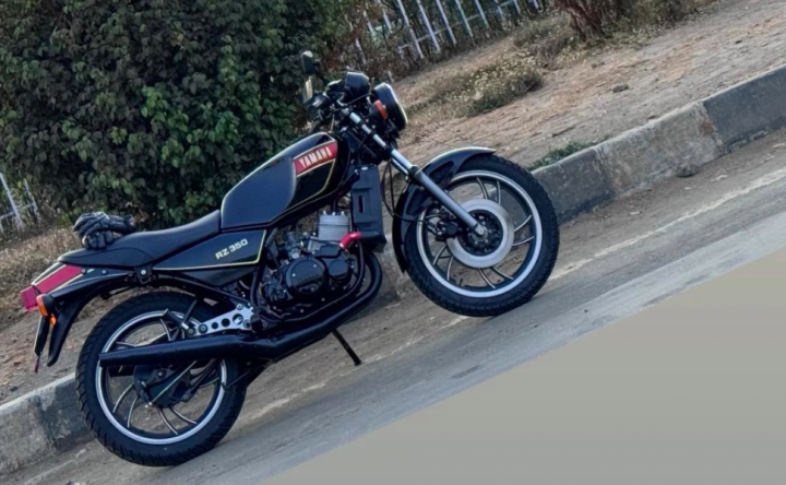 My restored Yamaha RZ350: Fine tuning the bike as I pile on the kms 