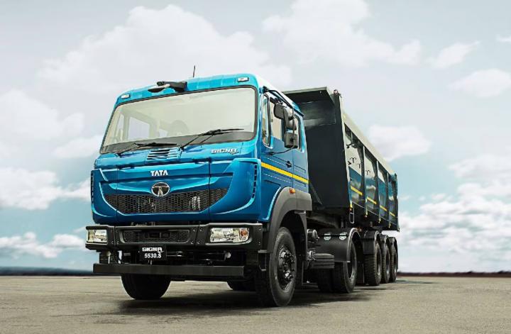 Govt plans to launch safety rating system for trucks & CVs 