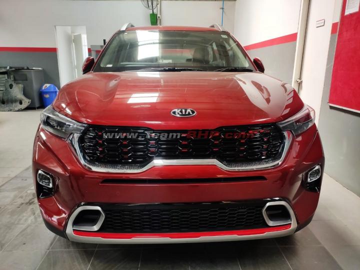 More Pictures & Video: Kia Sonet reaches the showroom 