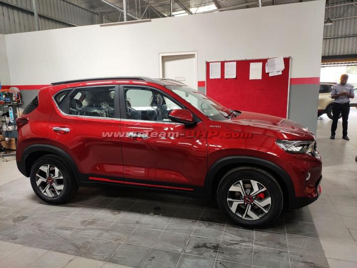 More Pictures & Video: Kia Sonet reaches the showroom 