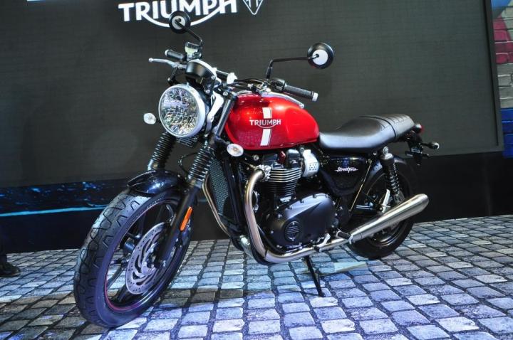 Triumph Bonneville Street Twin Mumbai price: Rs. 7.22 lakh  