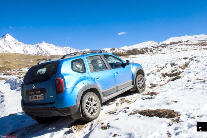 Spiti & Uttarakhand in winter: 16-day road trip in a Renault Duster AWD 
