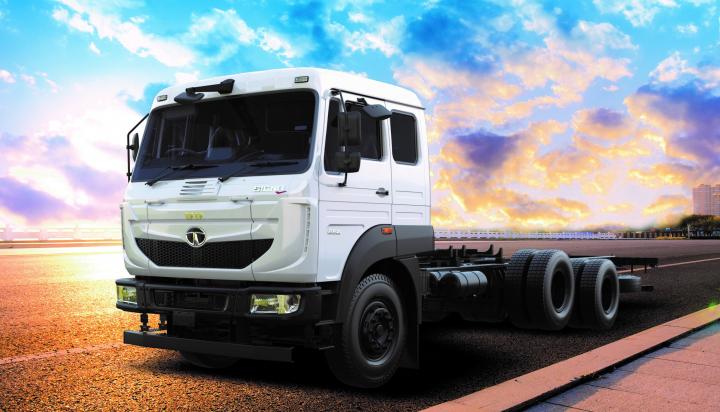 Tata Signa 3118.T 3-axle 6x2 truck with 31-tonne GVW launched 