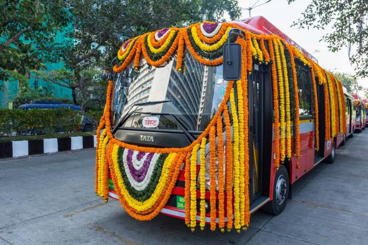 Mumbai: Tata delivers 26 electric buses to BEST 