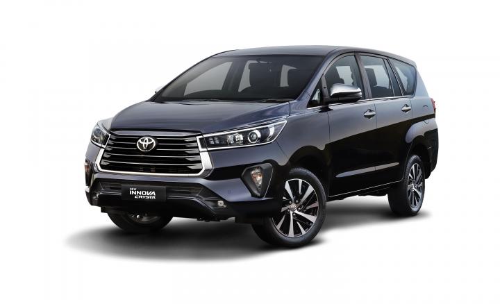 Toyota Innova Crysta facelift launched at Rs. 16.26 lakh 