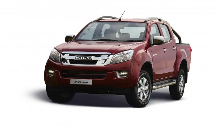 Isuzu D-Max V-Cross facelift launched at Rs. 14.32 lakh 