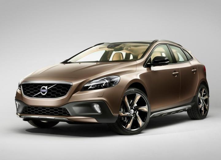 Volvo V40 Cross Country launched in India 