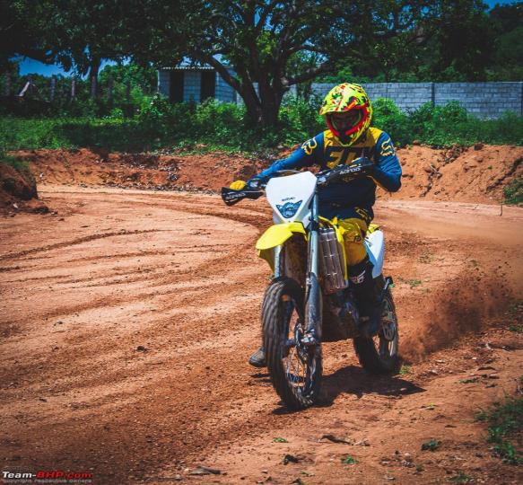 MotoFarm: Dirt track with rental motorcycles near Bangalore 