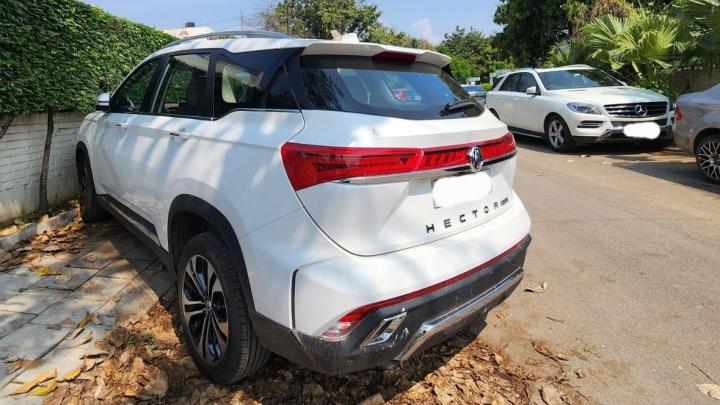 Mahindra XUV700 owner talks honestly about his 2023 MG Hector ownership 