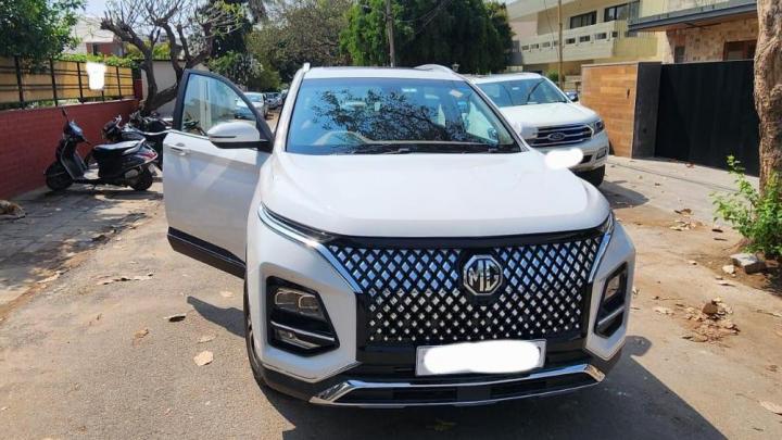 Mahindra XUV700 owner talks honestly about his 2023 MG Hector ownership 