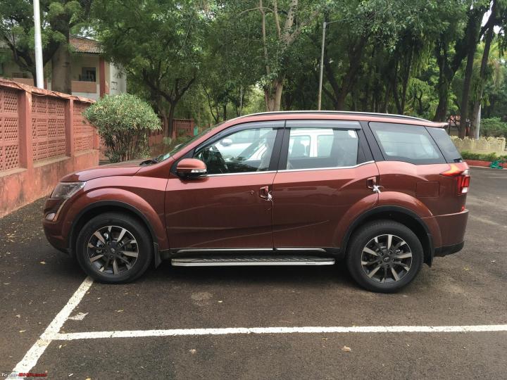 Mahindra XUV500: Buy the current model or wait for the XUV700 