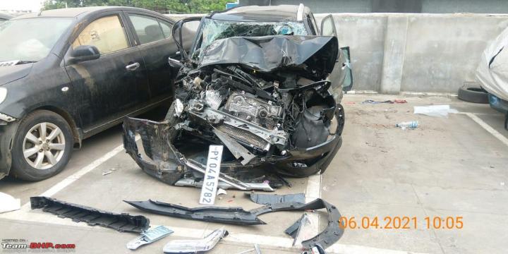 Nissan Magnite crash: Dealer sends Rs. 21L repair estimate 