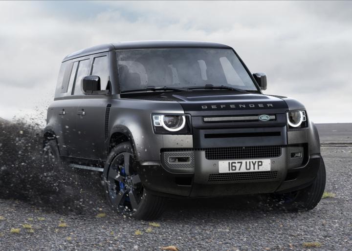 New Land Rover Defender SVR with over 600 BHP in the works 