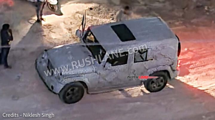 Mahindra Thar 5-door & XUV300 facelift with sunroof spied 