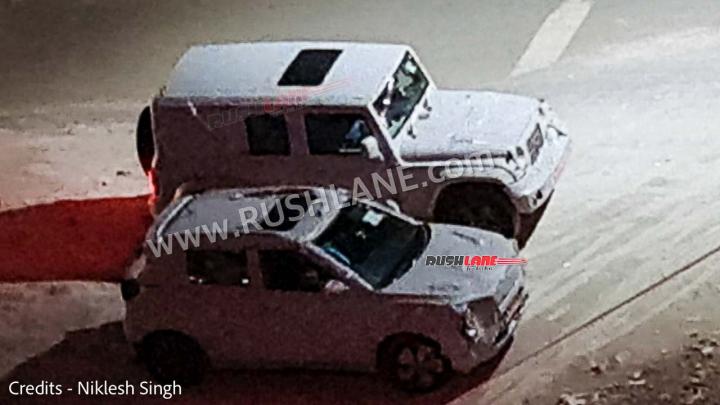 Mahindra Thar 5-door & XUV300 facelift with sunroof spied 
