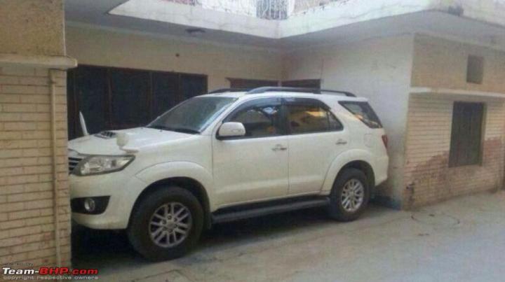 Weirdest parking tricks of Indians 