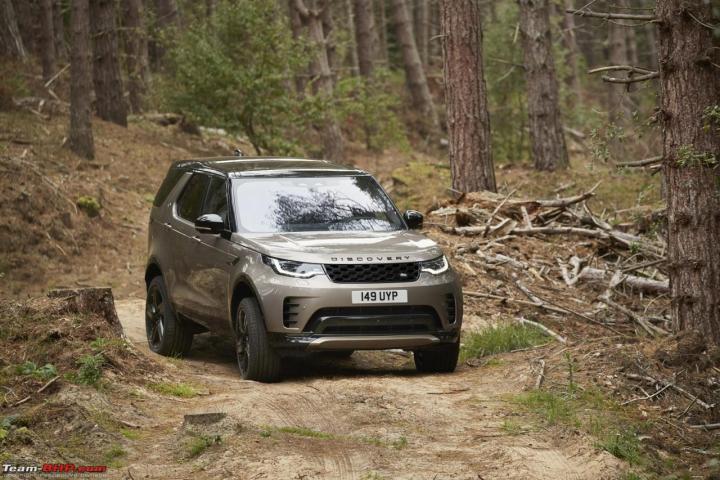 Land Rover Defender vs Jeep Wrangler 